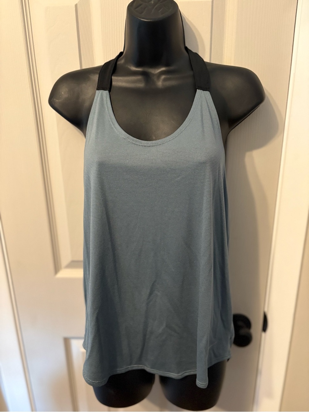 Nike Dri-FIT Elastika Blue/gray Striped Loose Fit Tank Top - Size M